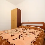 Lägenhet In Mit Eigenem Balkon By Interhome Baška