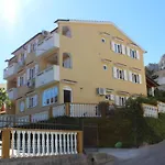 Lägenhet In Mit Eigenem Balkon By Interhome Baška