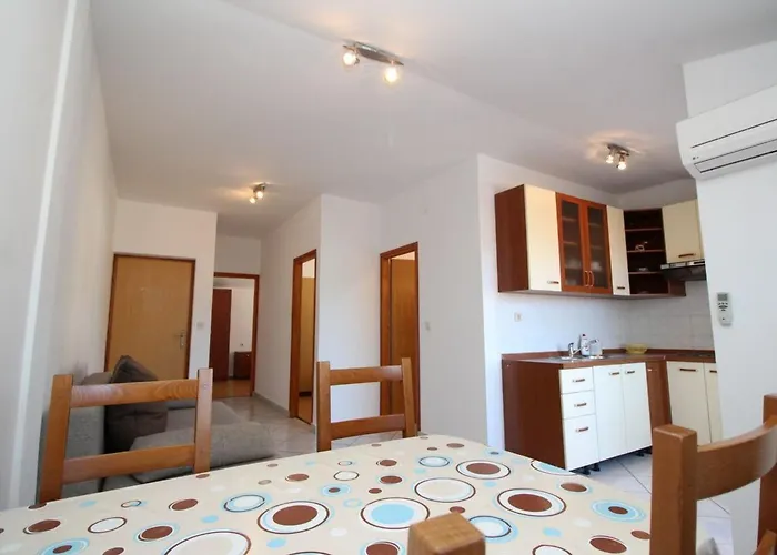 In Mit Eigenem Balkon By Interhome