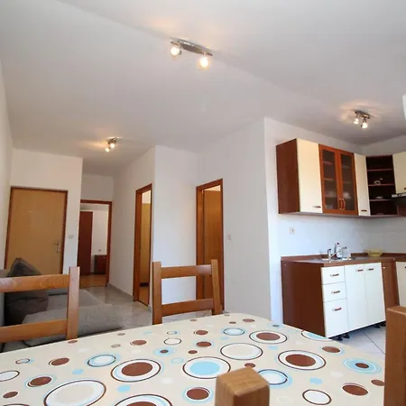 In Mit Eigenem Balkon By Interhome